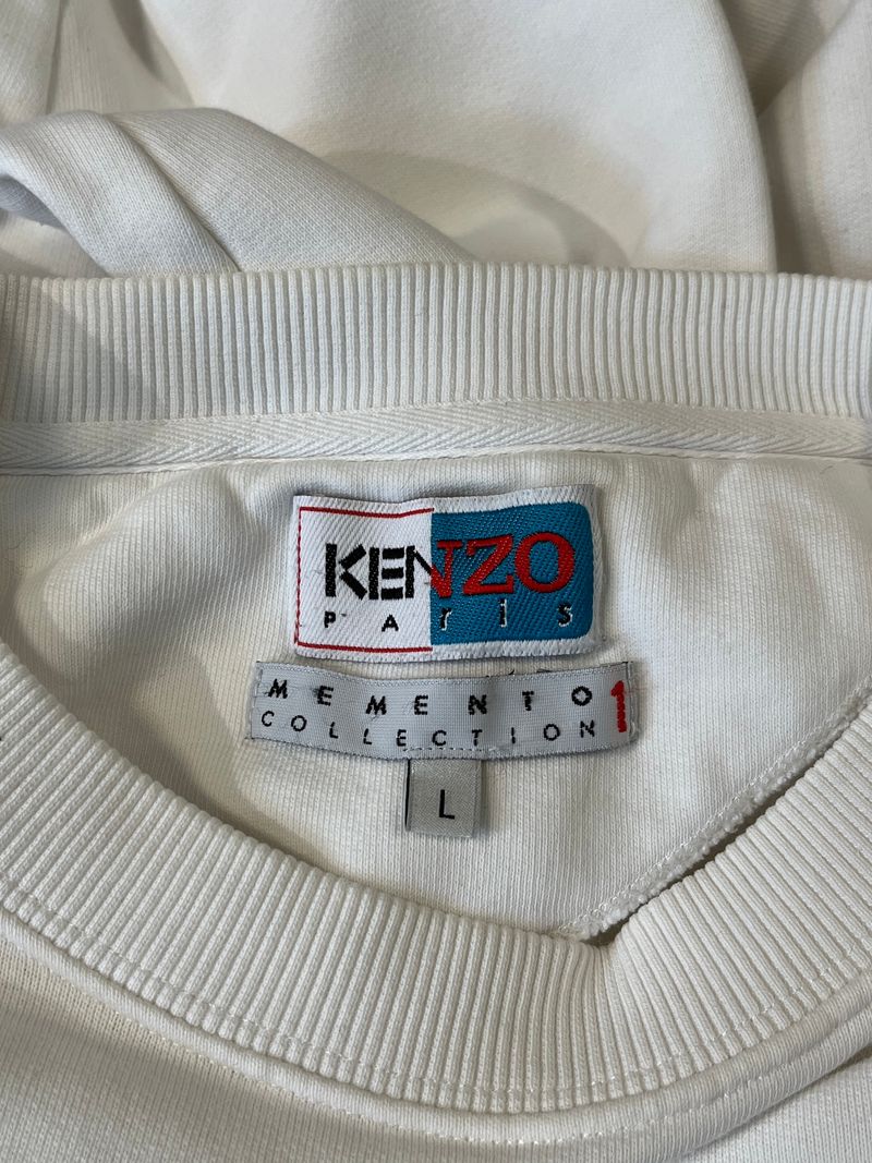 Vit rund halsringning