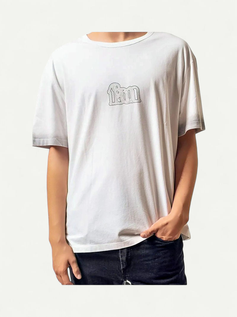 Vit t-shirt med tryck och kort ärm