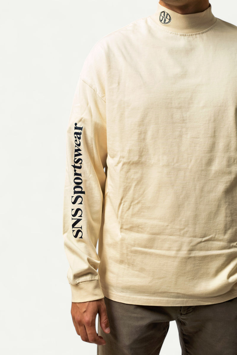 Off-white tröja med rund hals