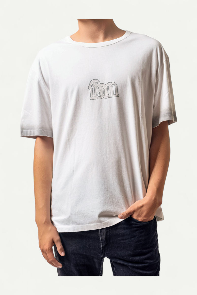 Vit t-shirt med tryck och kort ärm