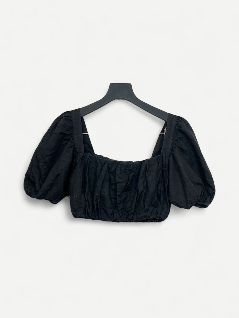 Svart topp med puffärm