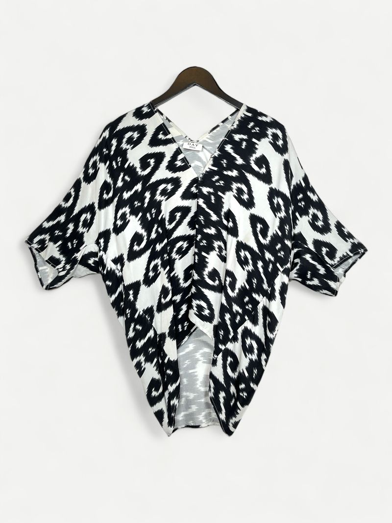 Svart &amp; Vit Kimono Topp