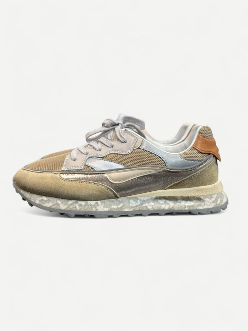 Beige Low Top Sneaker