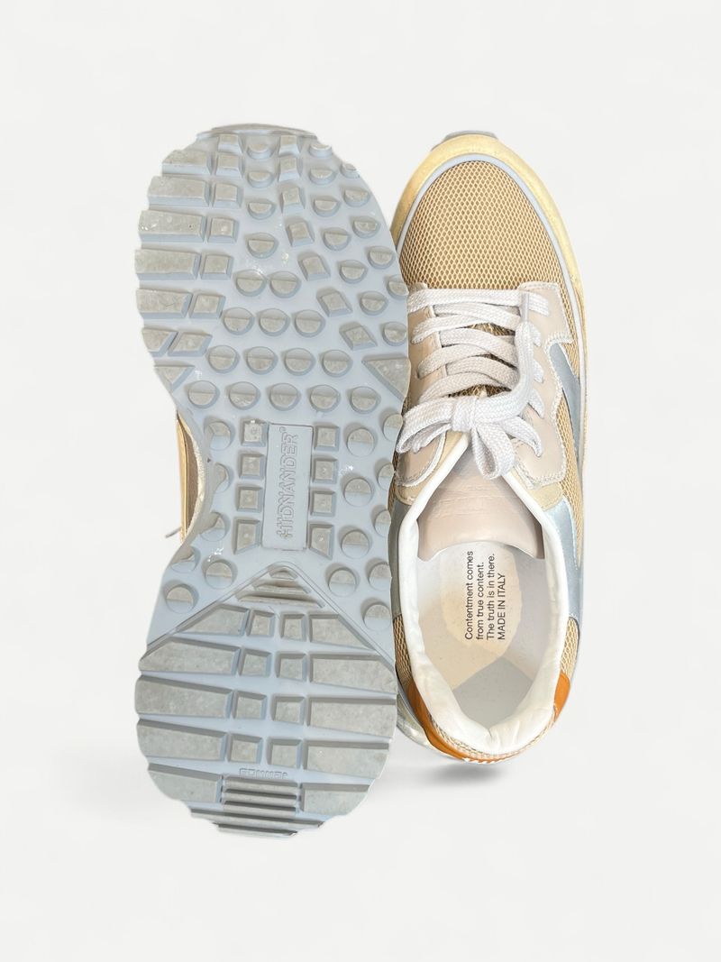 Beige låga sneakers