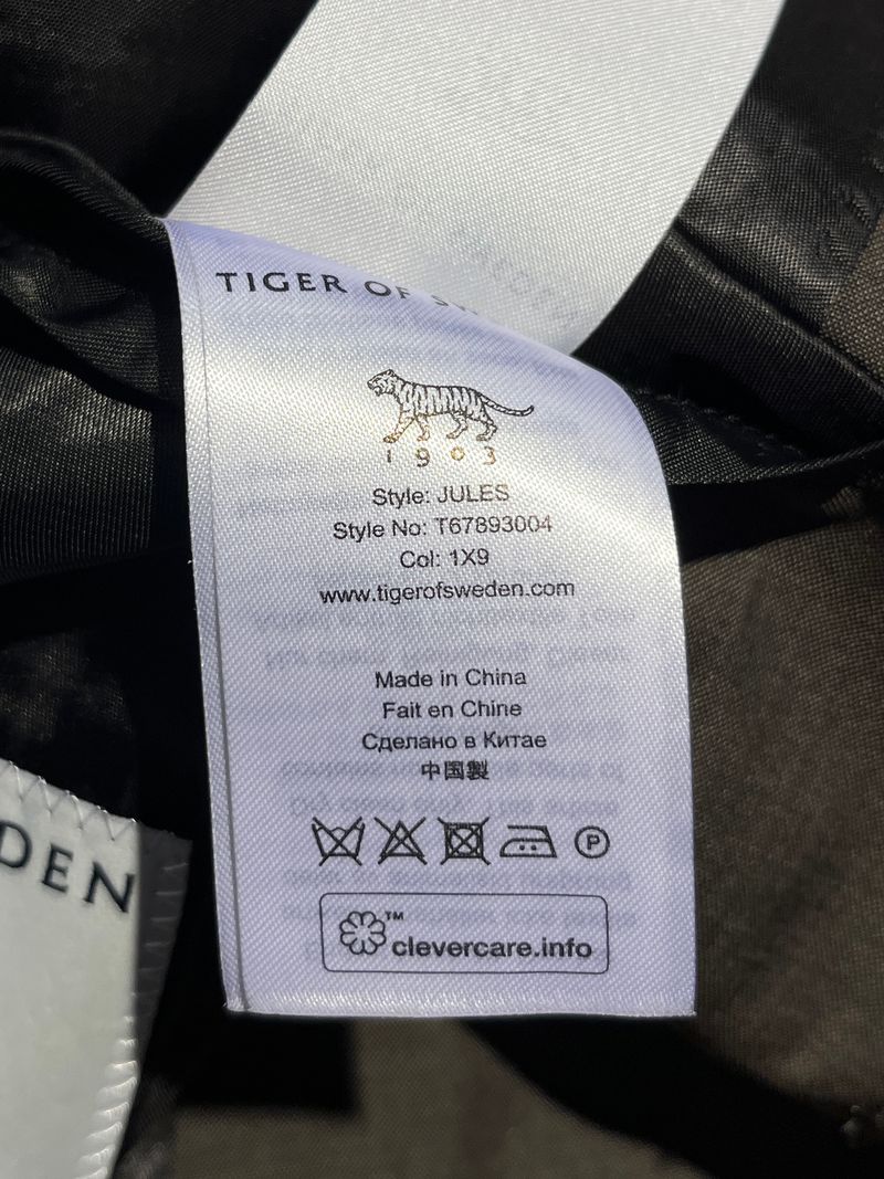 Single Breasted Wool Blazer