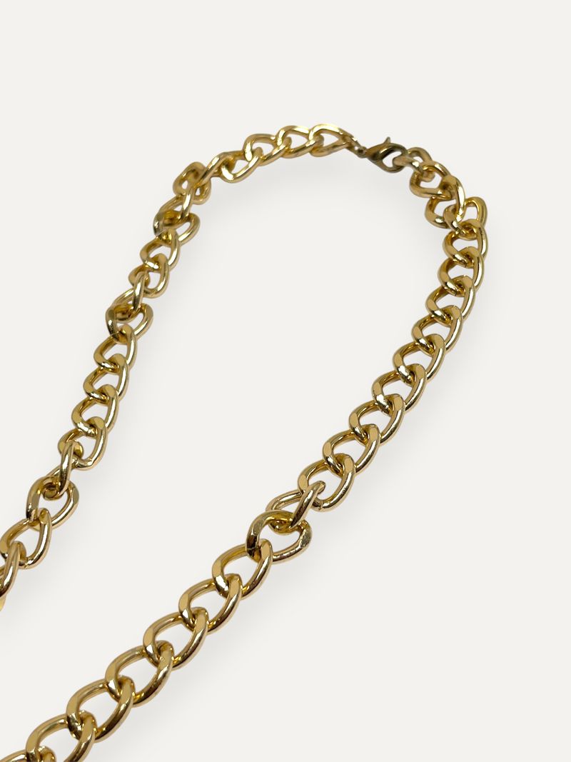 Flower Pendant Gold Necklace