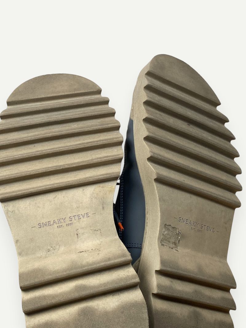 Dark Blue Low Top Sneaker