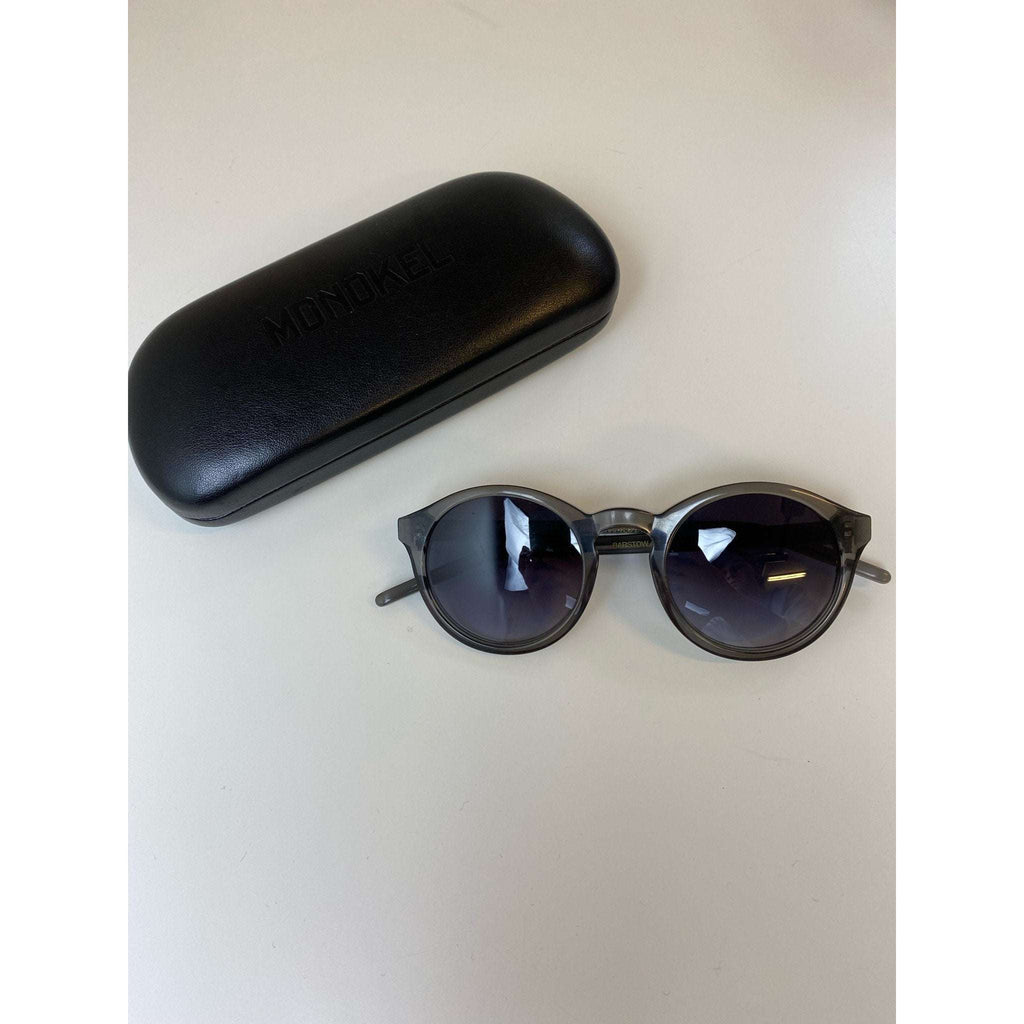 Grey Round Frame Sunglasses by Monokel