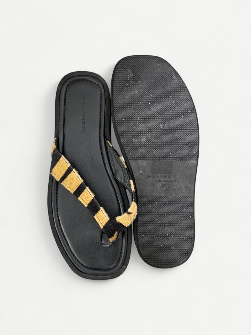 Black & Beige Flat Sandal