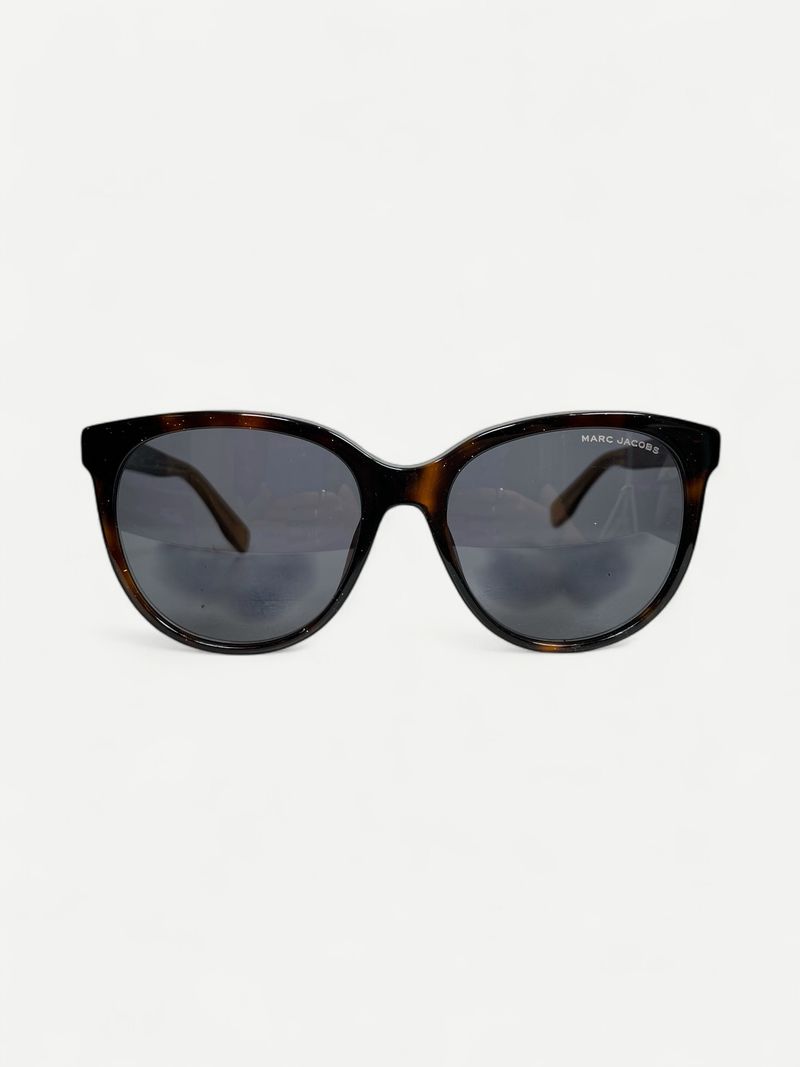 Black Cat-Eye Sunglasse