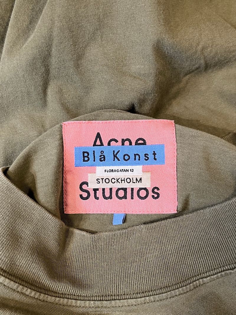 Armégrön kortärmad t-shirt