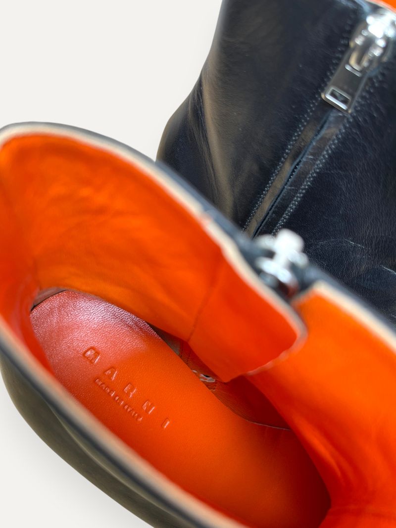 Squared Toe Leather Boots Black