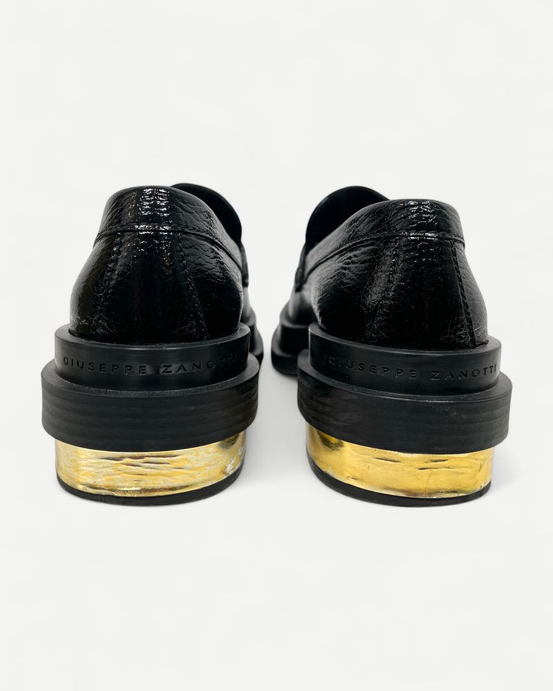 Svarta loafers