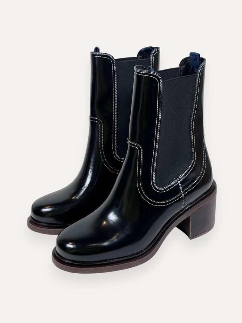 Heeled Black Leather Chelsea Boots