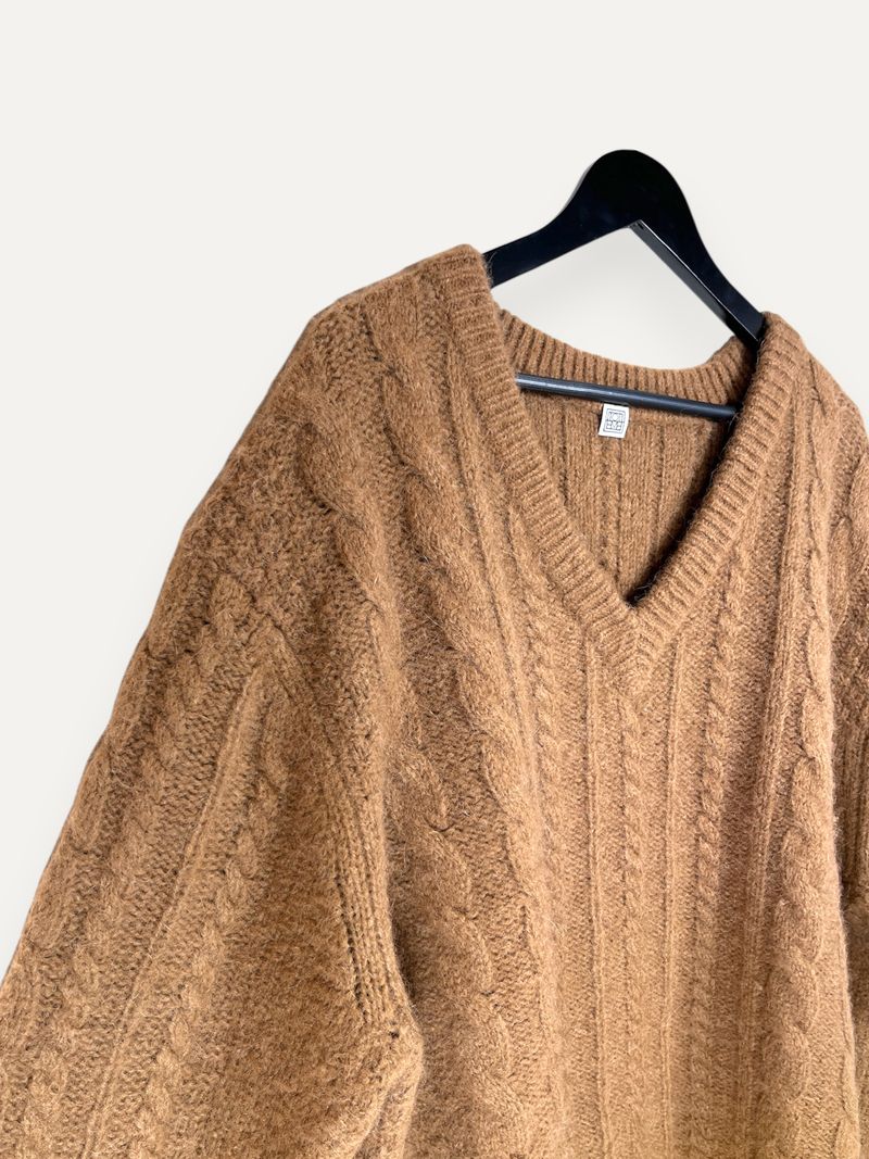 Camel Cable V-Neck Knit