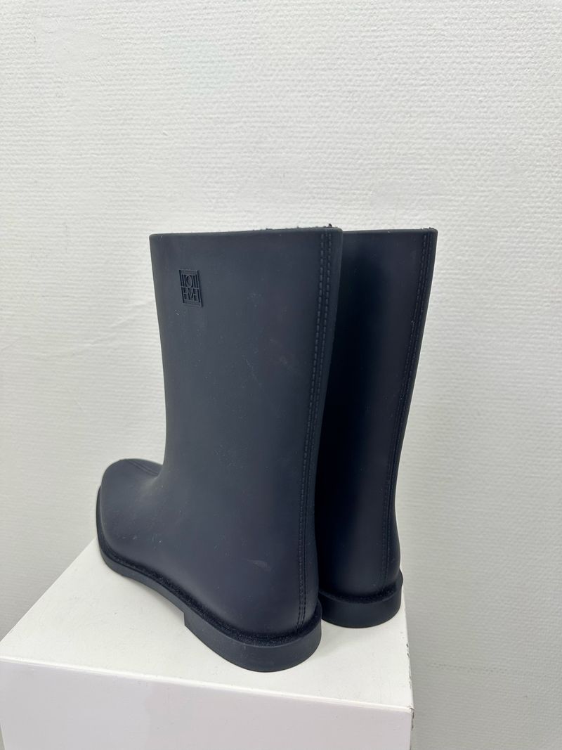 Black Rain Boot