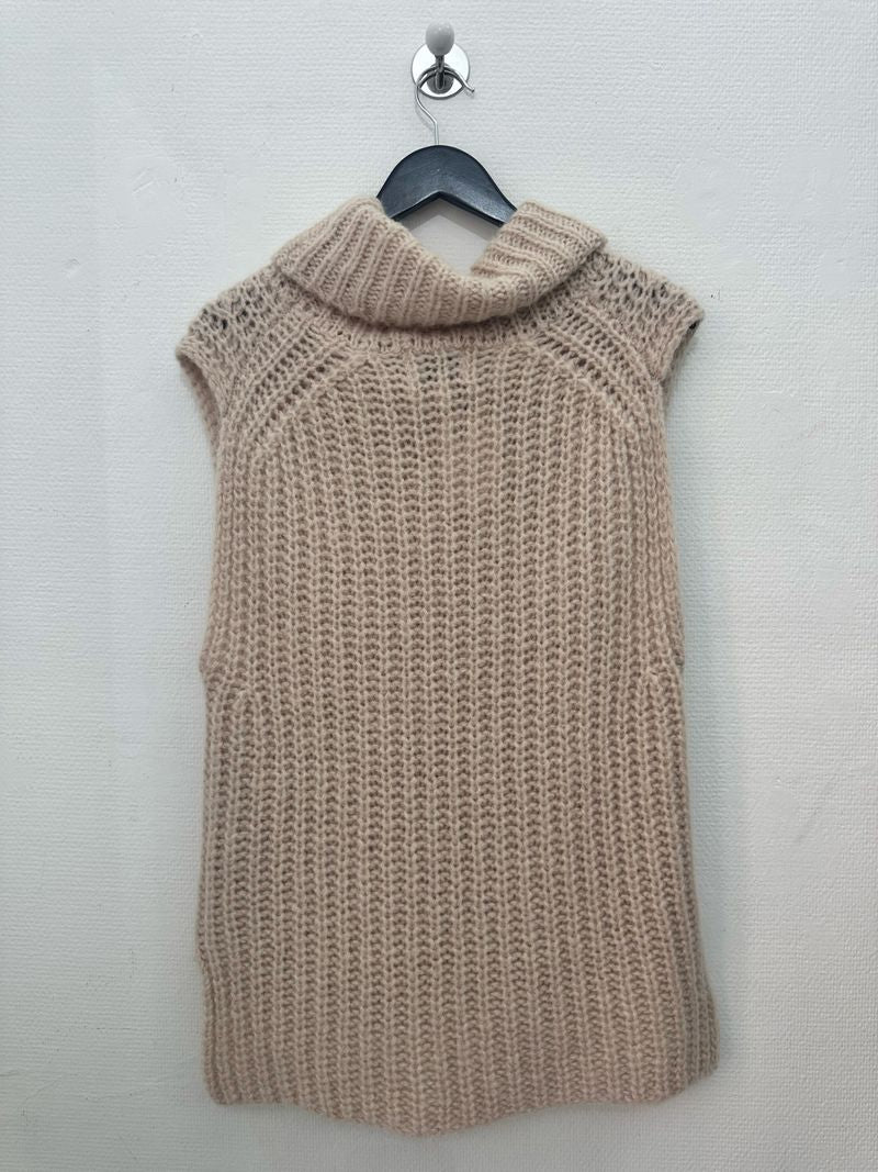 Beige Sleeveless Knitwear