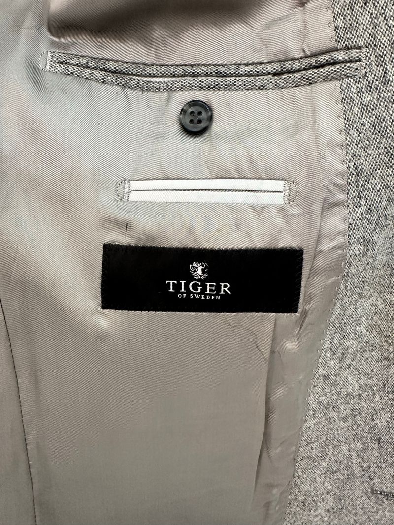 Grey Single Breasted Blazer