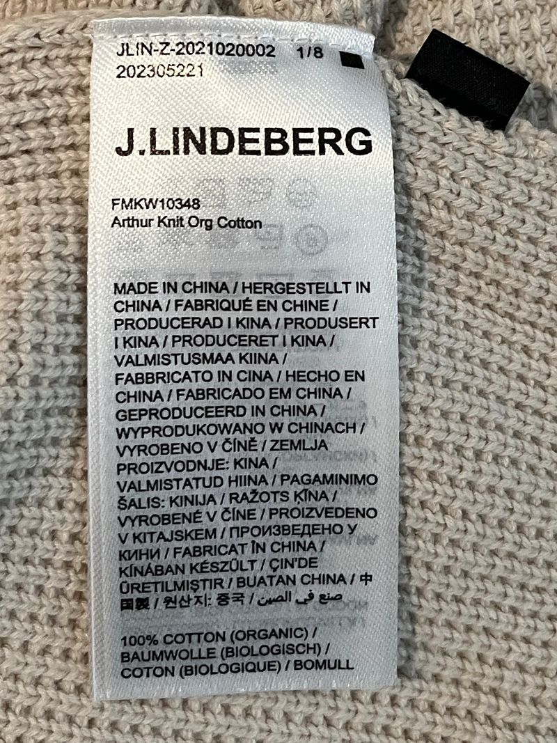 Beige stickade tröjor