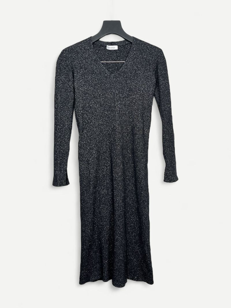 Svart långärmad klänning