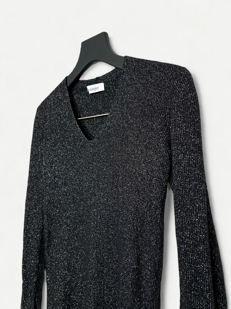 Svart långärmad klänning