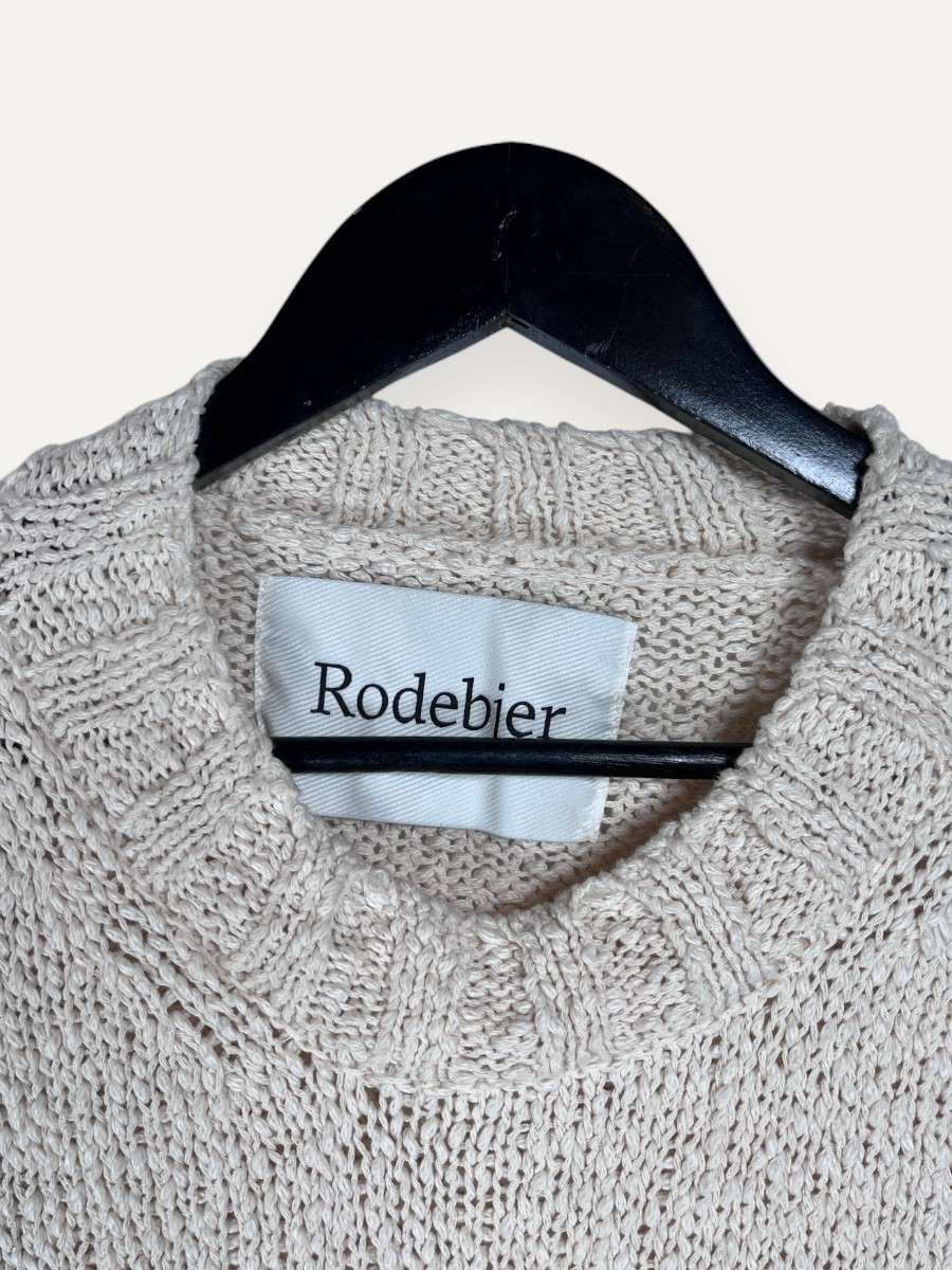 Cream Longsleeve Sweater