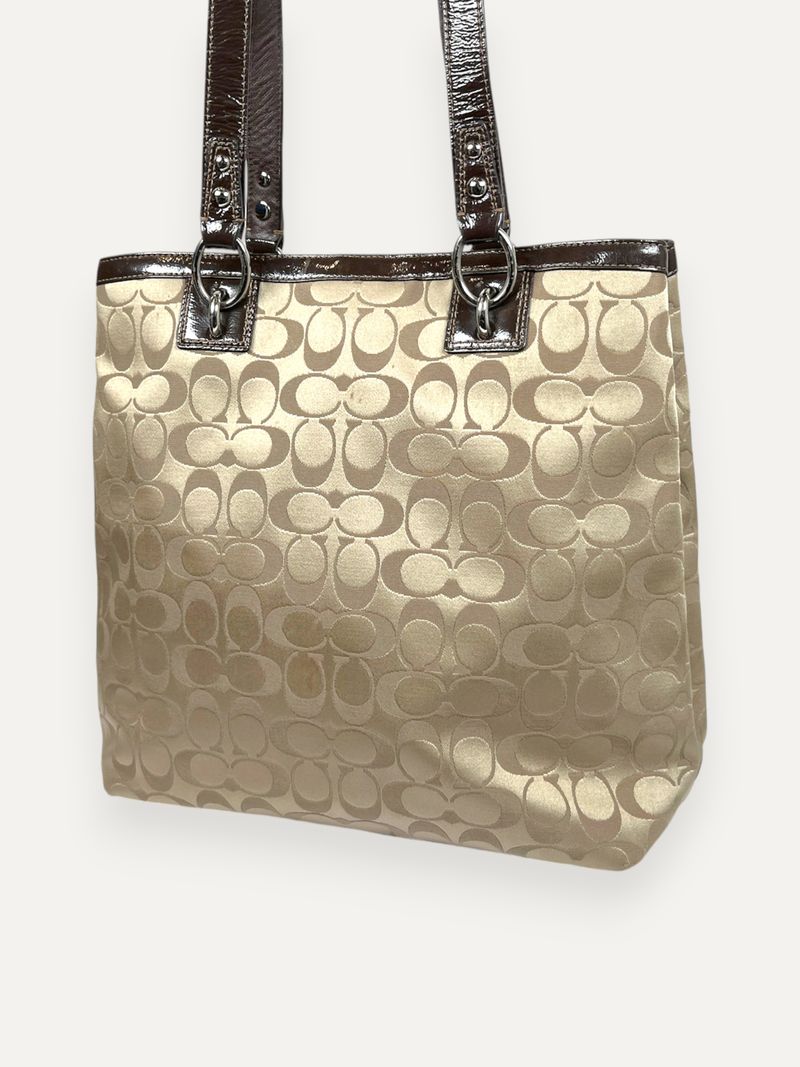 Signature F19262 Beige Tote Bag