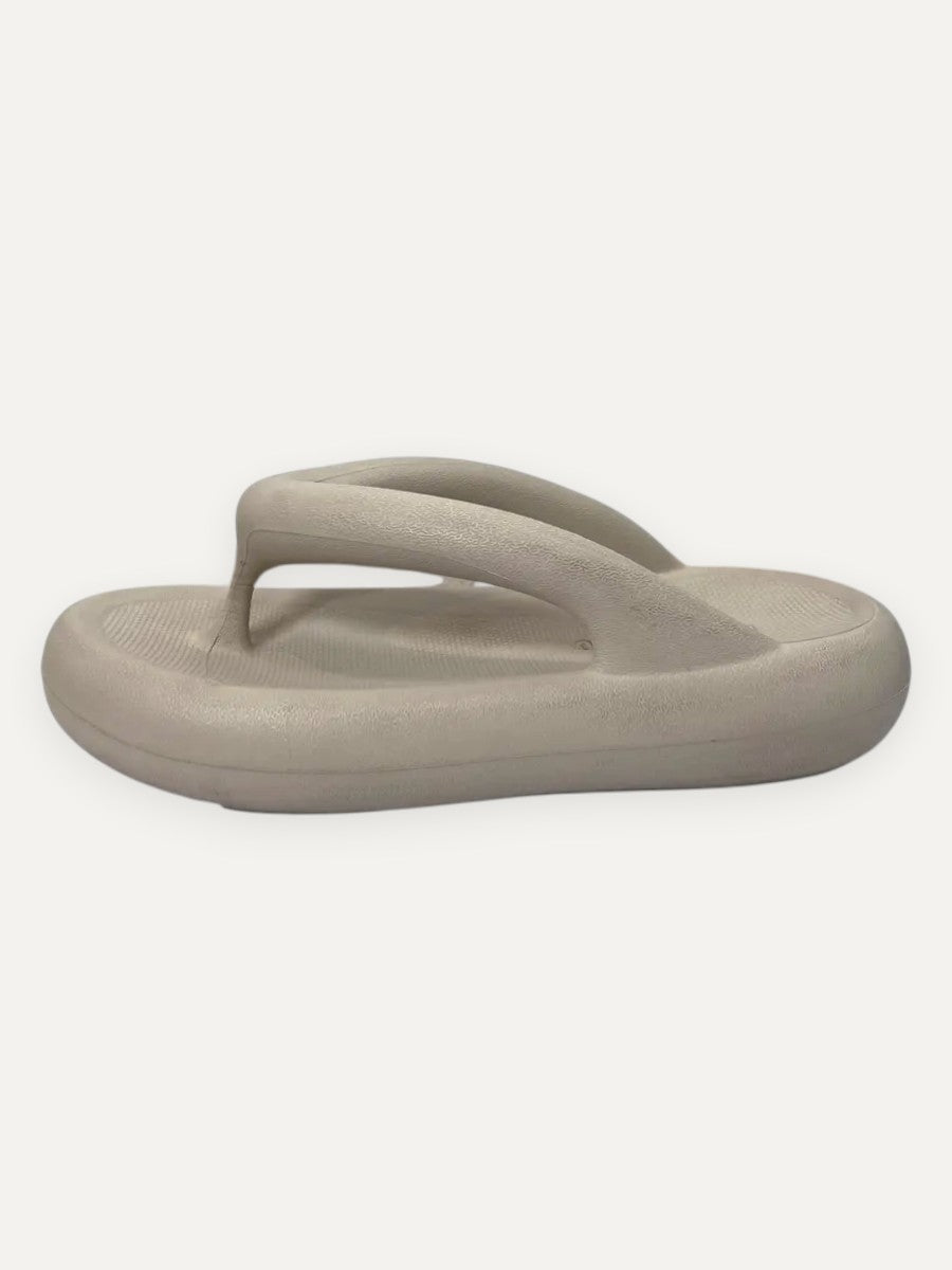 Cream Flipflop