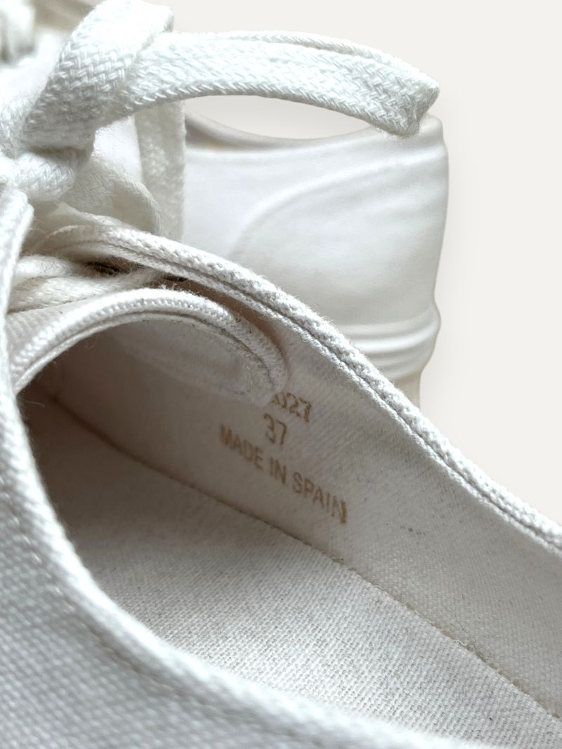 Jane Low Lace-Up Sneaker in White